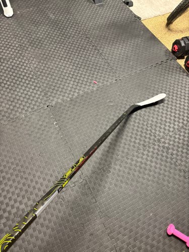 Intermediate Sher-Wood Rekker Morph Pro Right Handed Hockey Stick P92 55 Flex (Used)