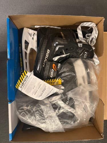Black Bauer Supreme Mach Hockey Skates Narrow Width Fit 1 8.5 (New)