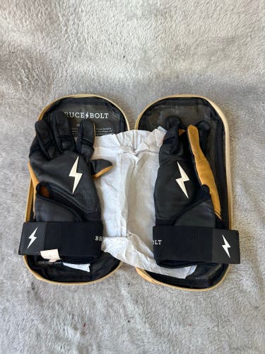 Black XL Bruce Bolt Batting Gloves (Used)
