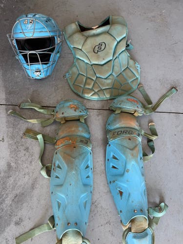 Blue Catcher's Set (Used)
