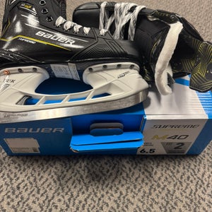 Bauer Supreme M40 Hockey Skates 6.5 (New) Fit 2
