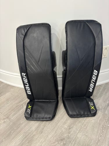 Large Bauer Vapor 3X Goalie Leg Pads (Used)
