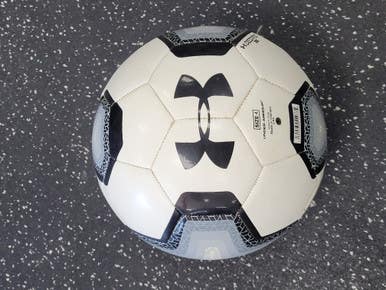 Used Under Armour DESAFIO All Size Soccer Ball White 4 11849-S000039282