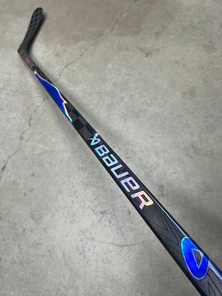 77 Flex P92 Senior Bauer Vapor Flylite Right Hand Hockey Stick Pro Stock (New)