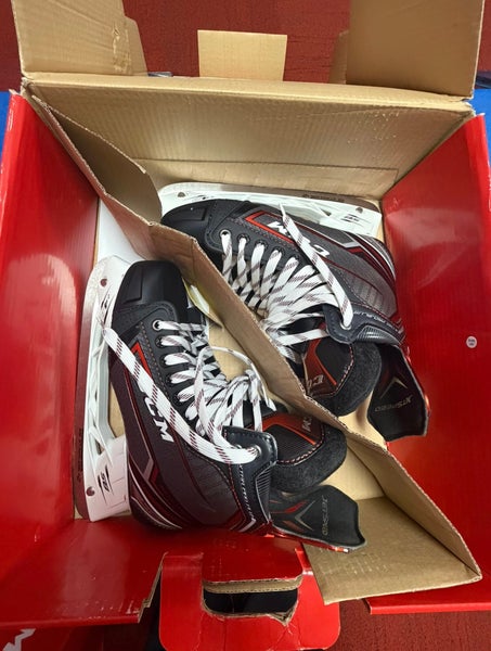 *BRAND NEW PRO SHOP SALE* CCM JetSpeed XTra Pro Plus Hockey Skates Regular Width 8 (New)