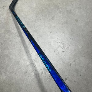 77 Flex P92 Senior Bauer Twitch Right Hand Hockey Stick Pro Stock (USED)
