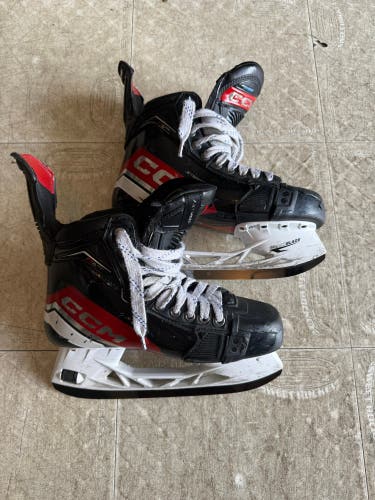 2023 CCM JetSpeed FT6 Pro Hockey Skates 6.5 (Used)