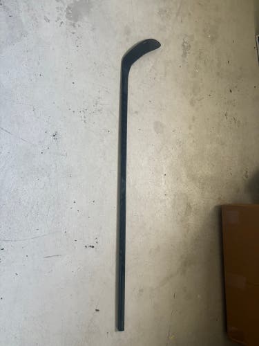 Senior Warrior Covert QR6 Left Hand Hockey Stick P28 65 Flex Pro Stock (Used)