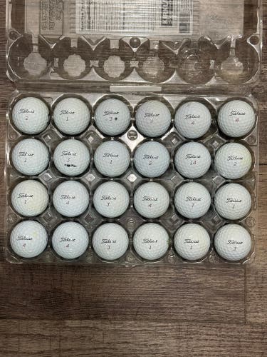 24 Titleist Pro V1x Golf Balls - 4A Near-Mint Condition