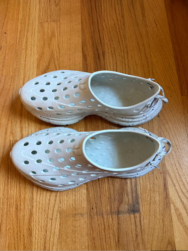 White Men's Adult Size M 9.0 (W 10.0) (Used)