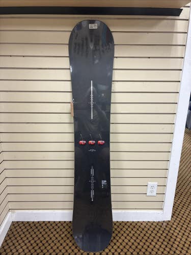 NEW!! 160cm Burton Cultivator Flat Top Snowboard.