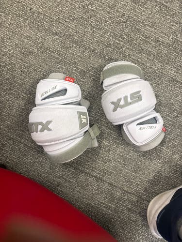 Large Adult STX Stallion 1k Arm Pads (Used)