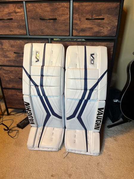 33" Vaughn Velocity V10 Pro Carbon Goalie Leg Pads Pro Stock (Used)