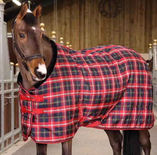 69" Shires Red checked Tempest Plus 200 stable rug / blanket