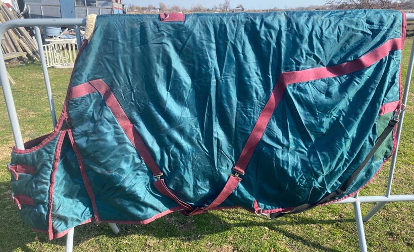 Used 80" green Weatherbeeta fleece lined heavyweight stable blanket