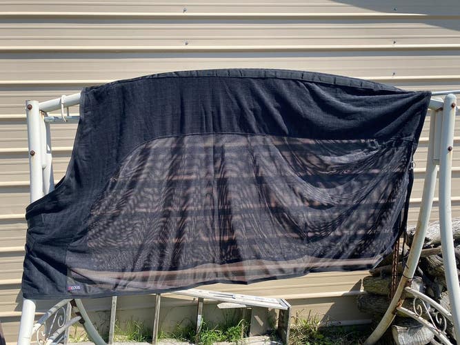 90" EOUS black mesh / fleece combo cooler sheet w/quick-grip front closure