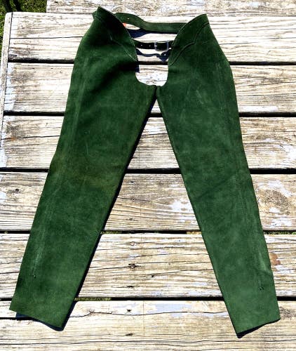 Barnstable Child size 8 Hunter Green split leather work/schooling chaps NWOT