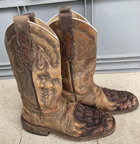 Women's 5 1/2 Lagrange distressed look caiman Western square toe boots
