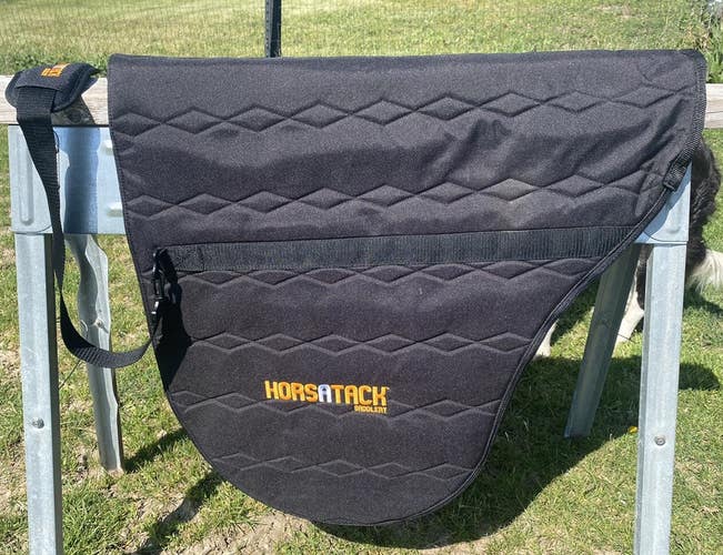 Horseatack padded nylon  English saddle bag / carrier