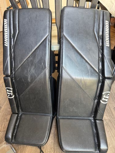 28" Warrior Ritual G7 Goalie Leg Pads (Used)