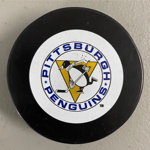 Pittsburgh Penguins puck