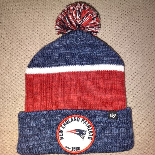 Men's One Size Fits Most 47' Brand New England Patriots Holcomb Knit Hat (New)