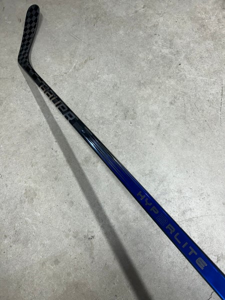 77 Flex P92 Senior Bauer Vapor Hyperlite2 Right Hand Hockey Stick (Used) Pro Stock