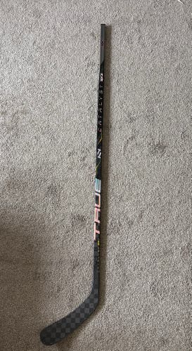 Senior True Catalyst 9x3 Right Handed Hockey Stick P92 85 Flex (New)