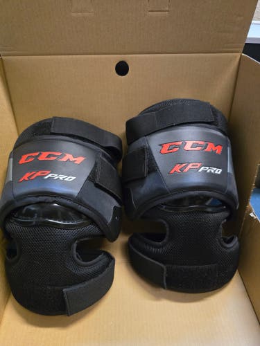 CCM (Used) knee pads