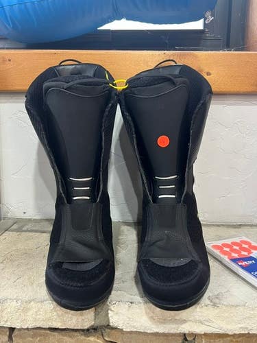 UPZ UNIVERSAL LINER SIZE 10 1/2 UK 30 MONDO