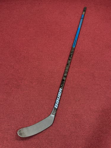 Bauer Nexus 2N Pro Right Handed Hockey Stick P28M 95 Flex Pro Stock (New) Item#VT952