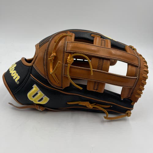 Wilson A2000 SP14SS 14” Outfield Softball Baseball Glove