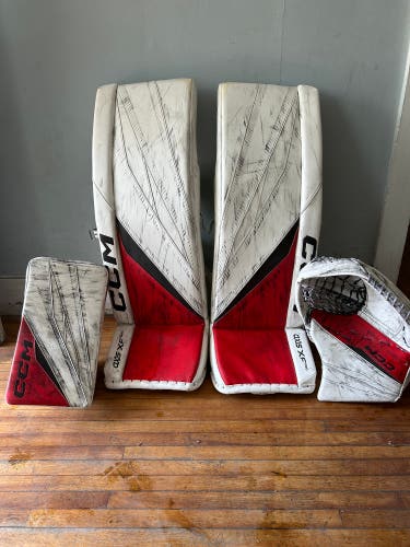 34" 2024 CCM Axis XF Pro Regular Goalie Full Set Pro Stock (Used)