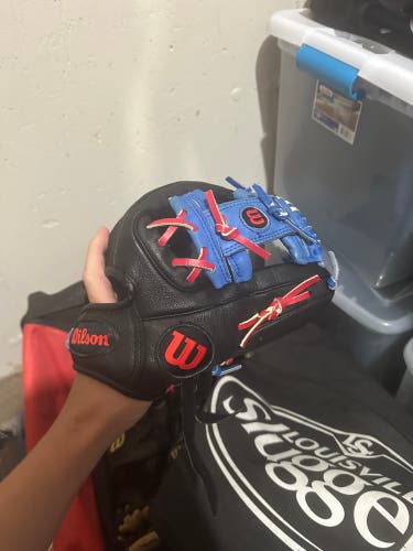 2025 Wilson A450 RH Infield Baseball Glove 11.5" (Used)