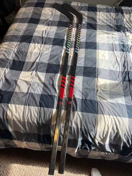 Senior Warrior Novium Pro Left Hand Hockey Stick Mid Pattern 85 Flex Pro Stock (Used)