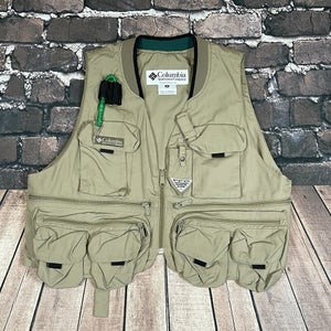Columbia PFG Fishing Vest Size M Cool Creek Fly Fishing Tactical Utility Pockets