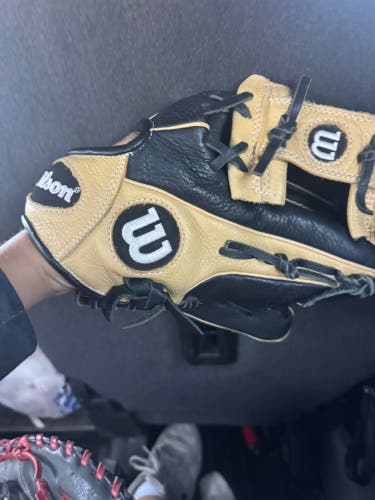 2025 Wilson A500 RH Infield Baseball Glove 11.5" (Used)