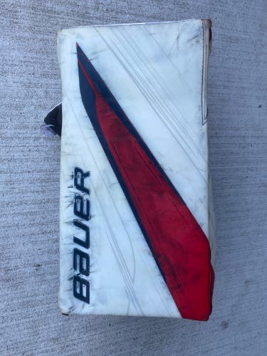 Bauer Vapor Hyperlite 2 Blocker Regular (Used)