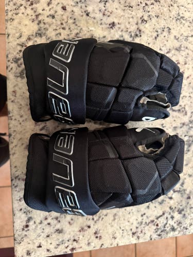 Bauer Supreme Mach Black Gloves 14" (New)