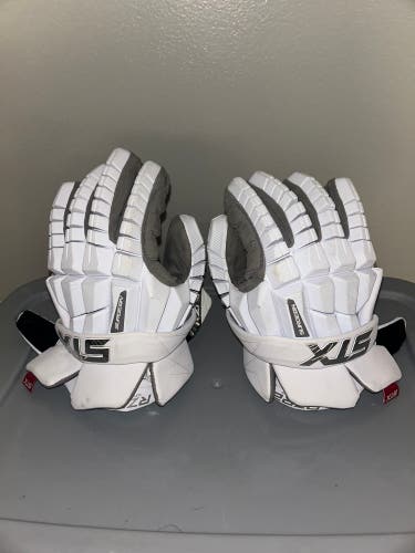 STX Surgeon RZR2 Lacrosse Gloves (Used)