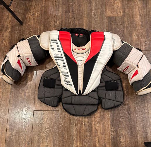 Medium CCM EFlex 5.9 Goalie Chest Protector (Used)