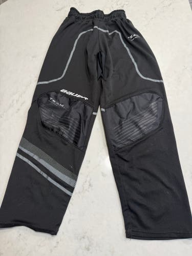 Gently used You to Size Large Bauer S20 Inline Pants