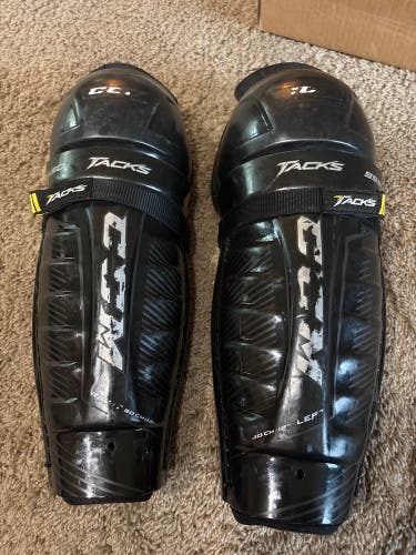 Youth CCM Tacks 9550 12" Shin Pads (Used)