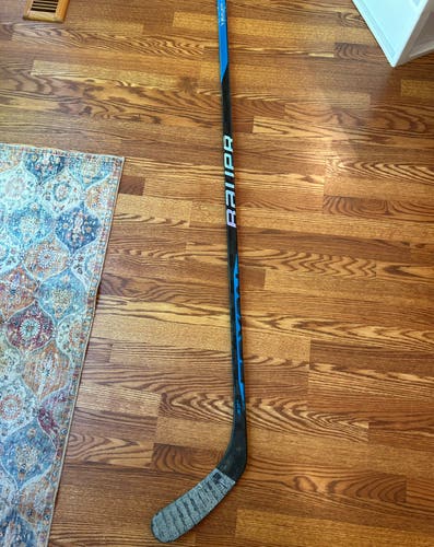 Senior Bauer Nexus Sync Right Handed Hockey Stick P92 77 Flex (Used)