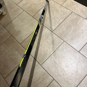 Senior Warrior Alpha LX2 Team Right Handed Hockey Stick W28 85 Flex (New)