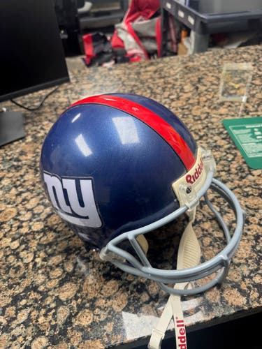 Adult Large Riddell Helmet (Used)