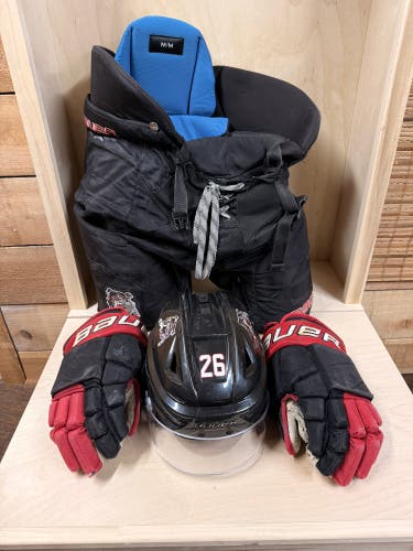BCHL Gear Bundle – Alberni Valley Bulldogs (Helmet, Gloves, Pants) – Used