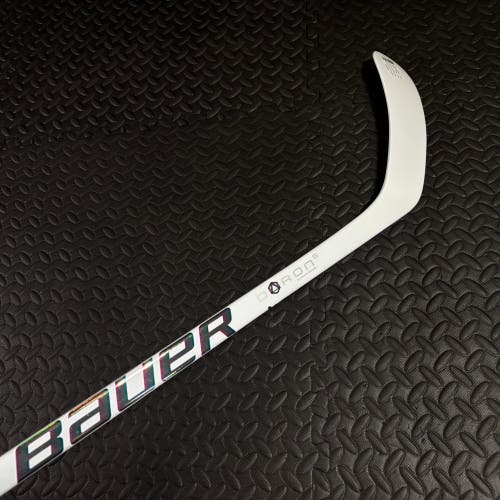 Senior Bauer Proto2 Right Handed Hockey Stick P28 87 Flex (New) - White
