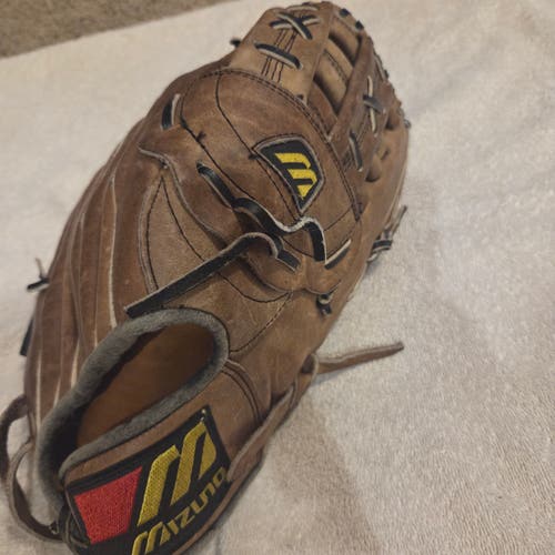 Mizuno RH Outfield Victory Premier Baseball Glove 13" Nice Game Ready Glove