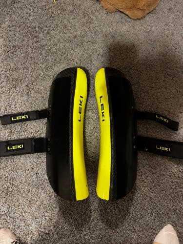 Like New WC Leki Carbon Speed Rail Shin Guards